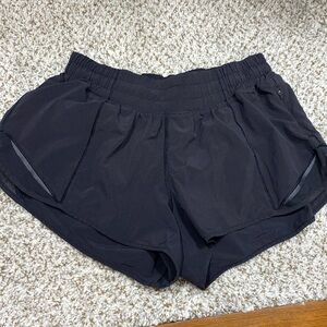black lululemon 2.5” shorts